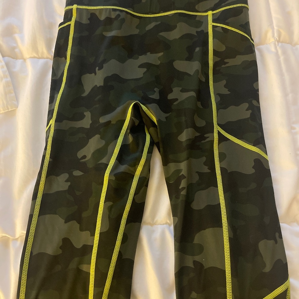 All Access Camo leggings